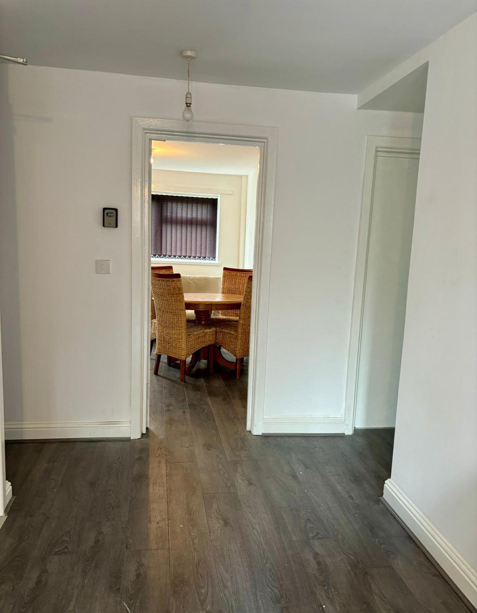 Stainless Guests House Hotel Dudley Bagian luar foto