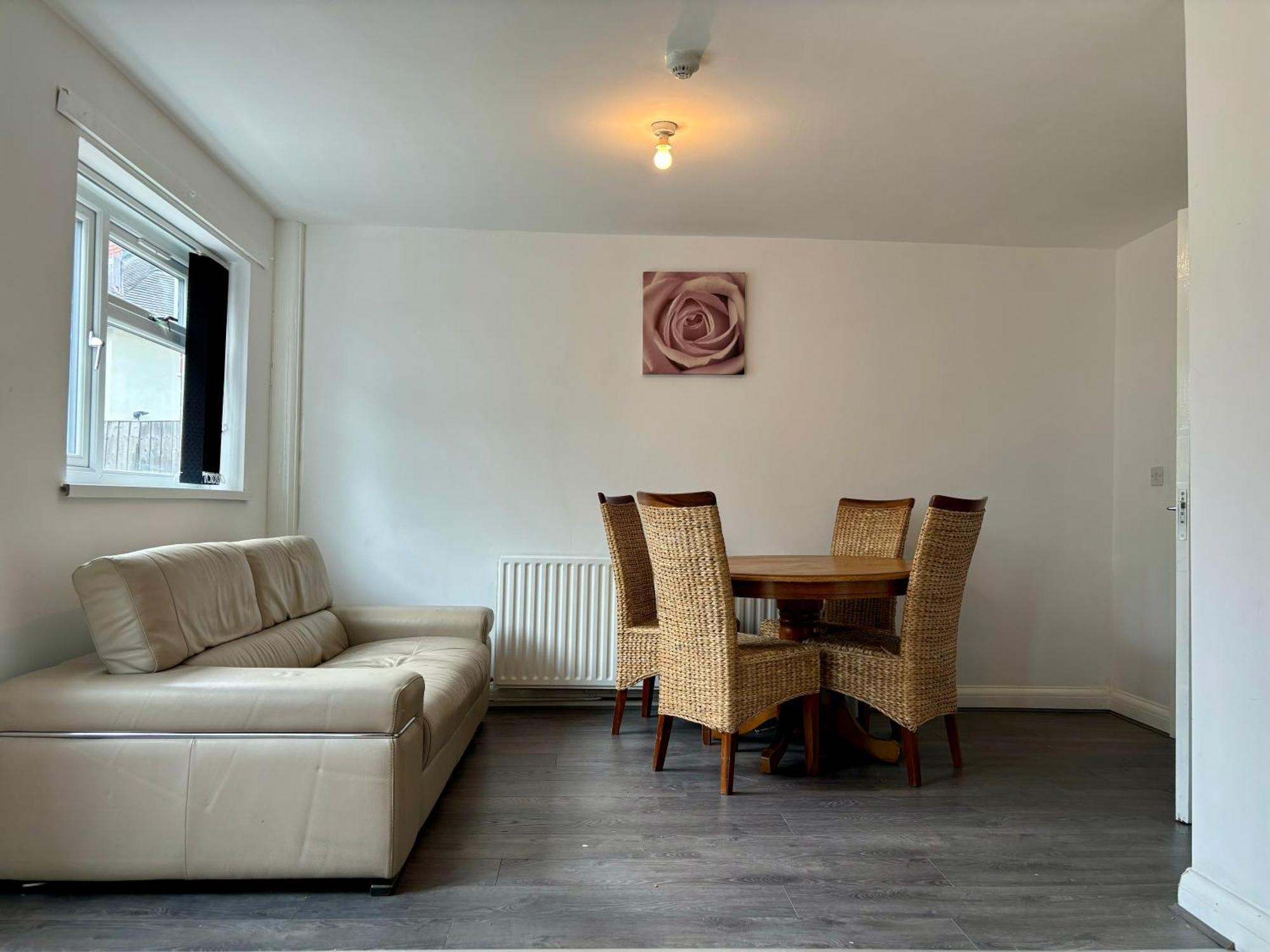 Stainless Guests House Hotel Dudley Bagian luar foto